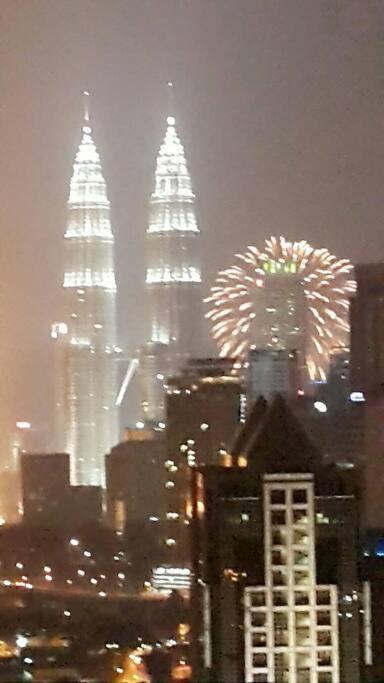 Cozy Regalia Kl 吉隆玻 Lrt & Ktm @1 Parking & Wifi Pangsapuri Kuala Lumpur