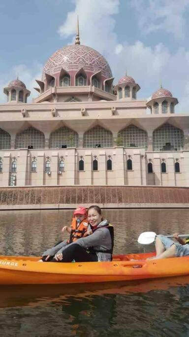 Pangsapuri Cozy Regalia Kl 吉隆玻 Lrt & Ktm @1 Parking & Wifi *